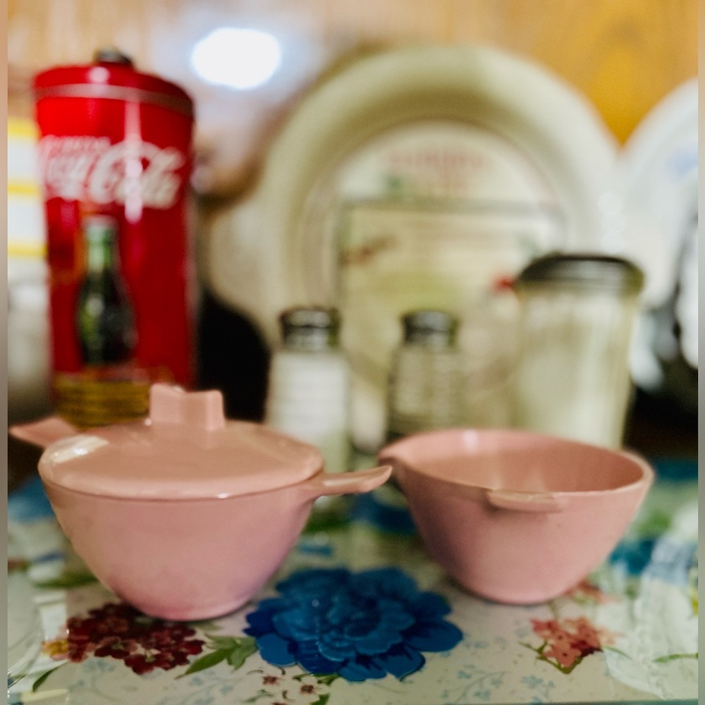 1950’s Pink Melmac Sugar with lid & Creamer Set
